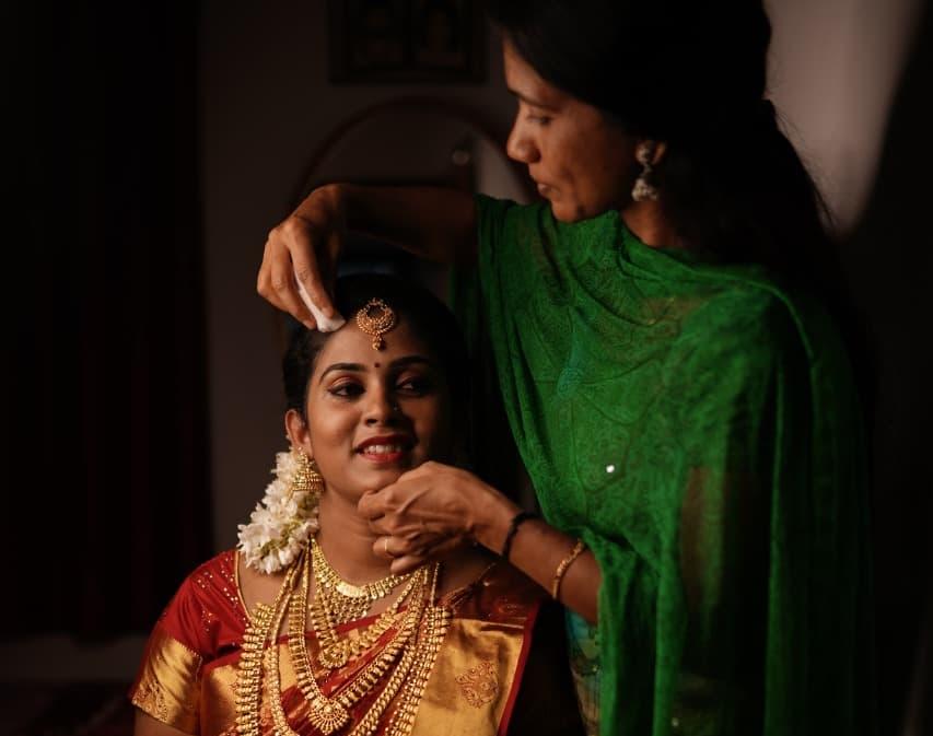 NYKAA BEAUTY PARLOUR MEENANGADI