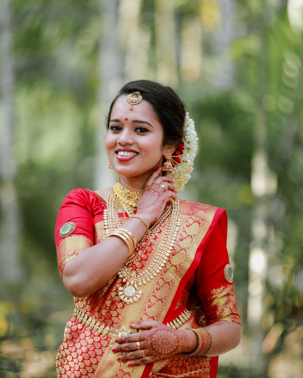 NYKAA BEAUTY PARLOUR MEENANGADI